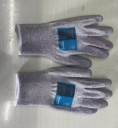 閃燙飛膜標(biāo)與耐水洗標(biāo)的對比